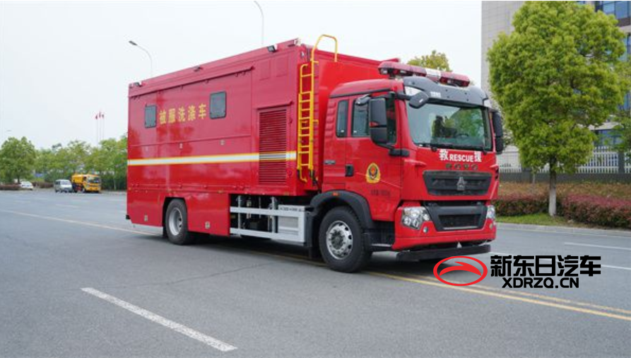 重汽豪沃被服洗涤车